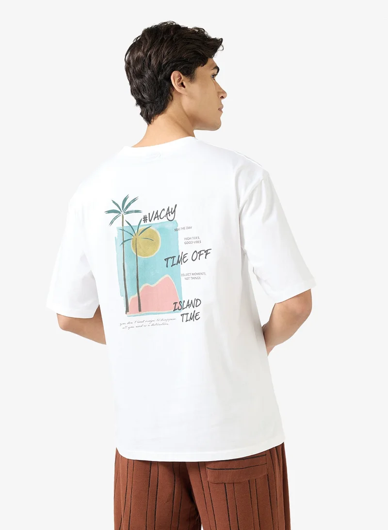 سفنتي فايف تيشيرت بطبعة جرافيك واسع